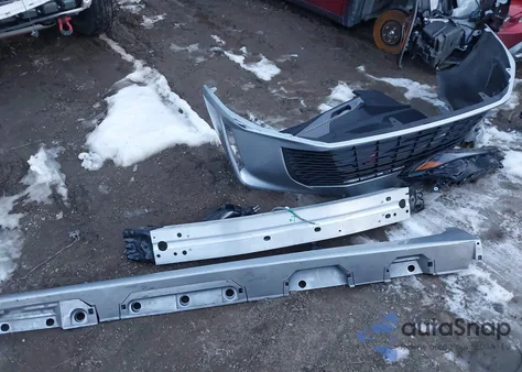 2025 Toyota Camry Le z USA, uszkodzony, nr VIN 4T1DAACK0SU201163